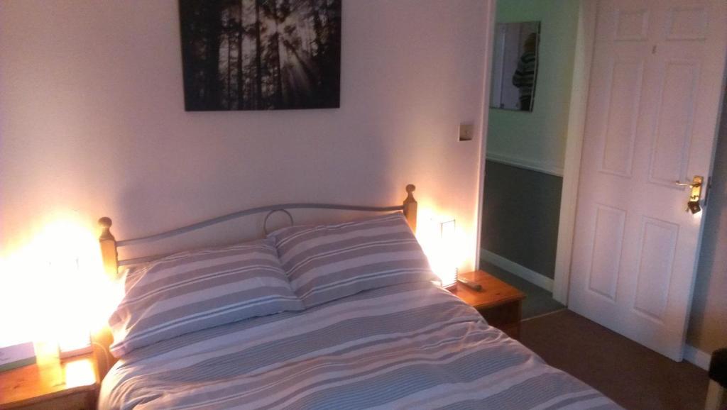 St Edmundsbury B&B Drayton  Екстер'єр фото